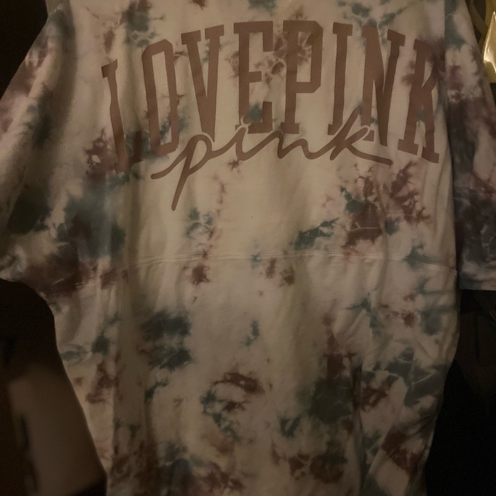 VS Pink Varsity crew tee